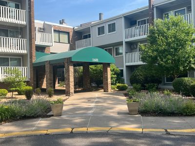 1601 N Innsbruck Dr #215NE