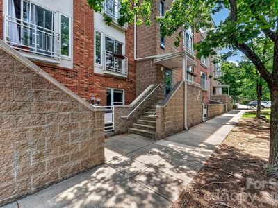 639 Raphael Pl