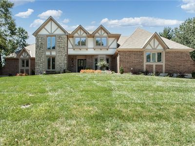 1303 NW Hawk Creek Dr