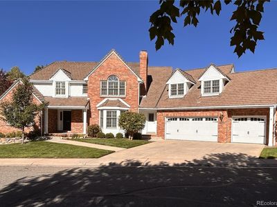 7013 S Locust Circle