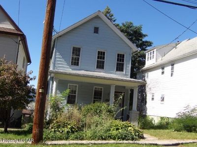 610 Crown Ave