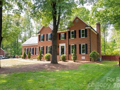 1507 Chadmore Ln NW
