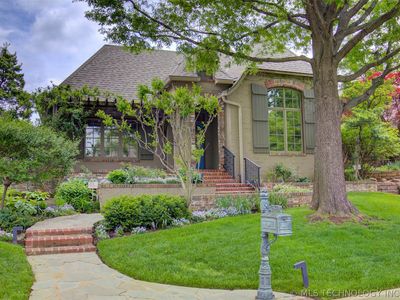 1439 S Owasso Ave