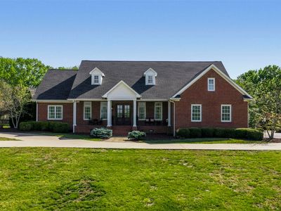1088 Greensburg Rd