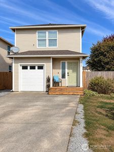 3417 Rosewood Street