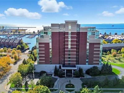 132 Lakefront Blvd Unit 401
