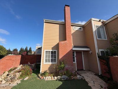 2414 Village Grn
