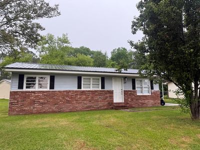 219 Bay St