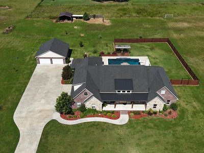 1515 N County Line Rd E