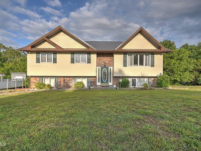 2109 Faulk Ln