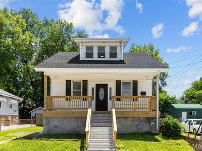 136 W Arlee Ave