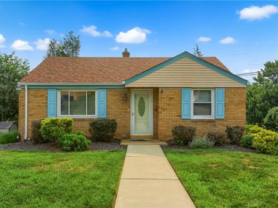 9144 Saginaw Dr