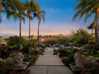 4236 Valle Del Sol