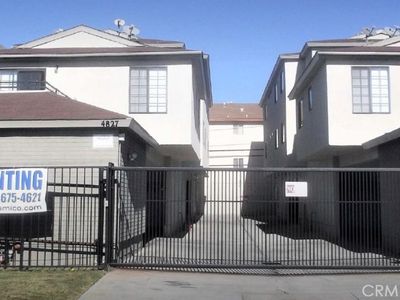 4823 W 118th Pl