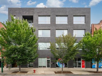 1433 N Ashland Ave Unit 3NE