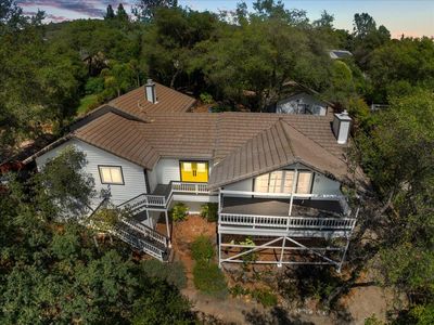 3767 Fairway Dr