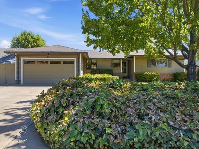 Property at 2609 Aramon Dr, Rancho Cordova, CA