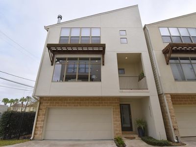5311 Lillian St