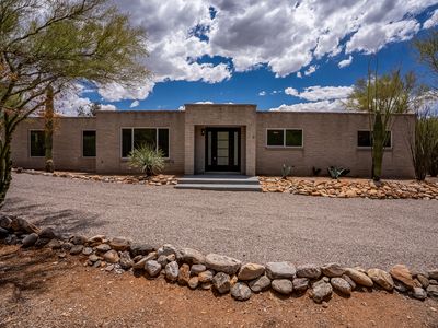 6240 N Camino Pimeria Alta