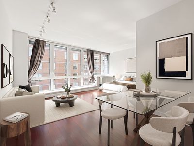 125 W 21st St APT 8C