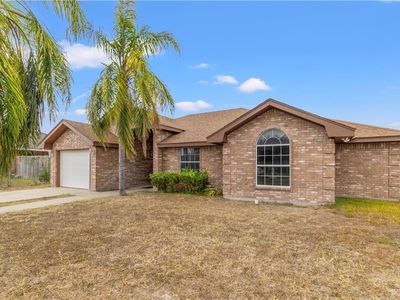 2407 Flores Dr