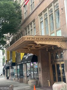 32 Peachtree St NW APT 1204