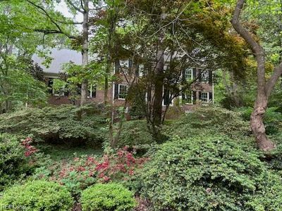 101 Windsor Way