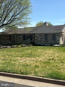 Property at 1259 Glenbrook Rd, Huntingdon Valley, PA