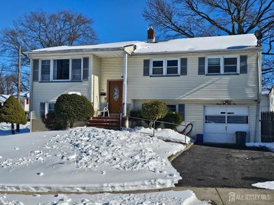 2469-2469 N Macarthur Dr