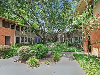 4020 Blue Bonnet Blvd Unit K