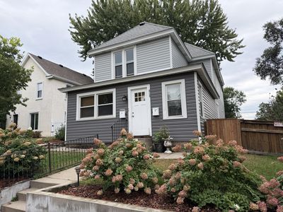 615 Taylor St NE