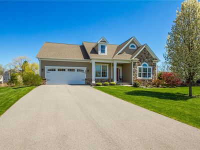 159 Thames Dr