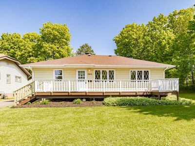 303 W Owatonna St
