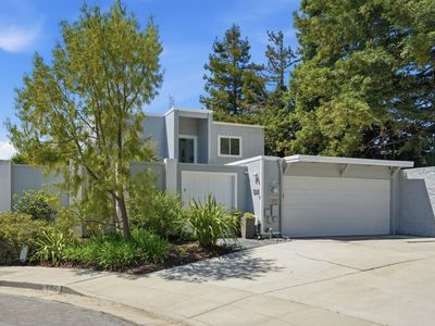544 Castlerock Ct