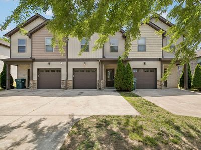 215 Cedar St