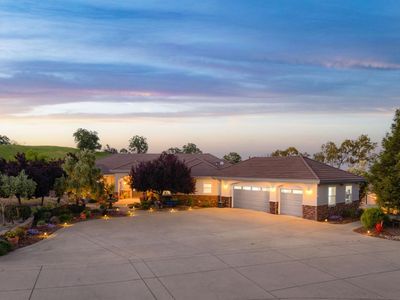 7959 Linda Vista Road