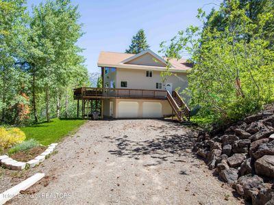 166 Stoor Dr