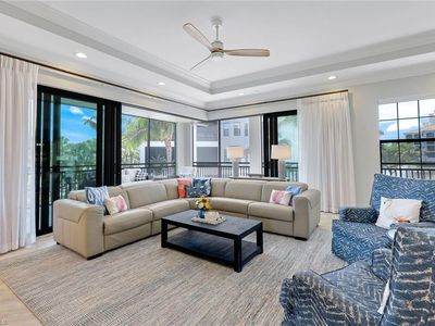 4701 Via Del Corso Ln UNIT 102