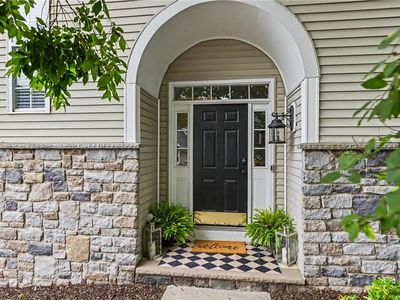 226 Merion Ln