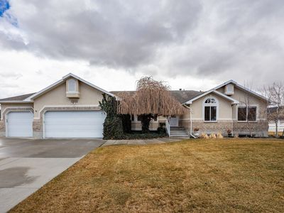 13933 S White Tail Cv