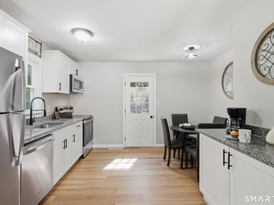 16 Tunnel Hill Court