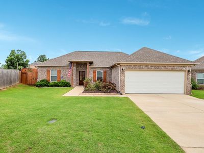 1102 Briarwood Dr