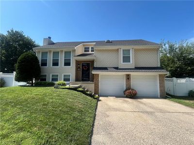 Property at 7426 Santa Fe Dr, Overland Park, KS