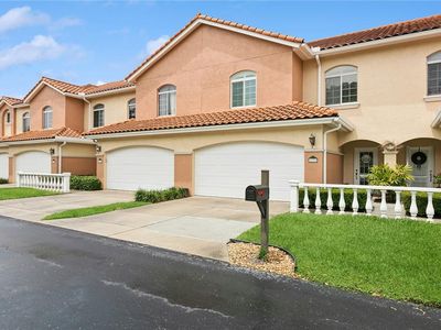 6319 Vista Verde Dr E