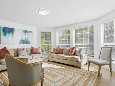 904 Wentworth Ct