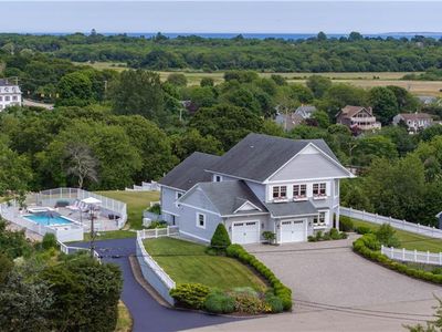 19 Moonlight Dr