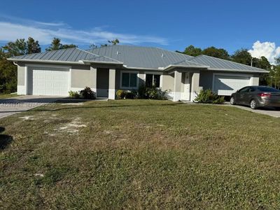 4412 Douglas Ln