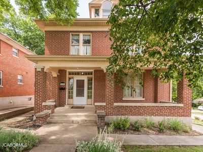 1700 W Main St