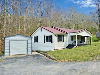 469 Skating Rink Hollow Rd