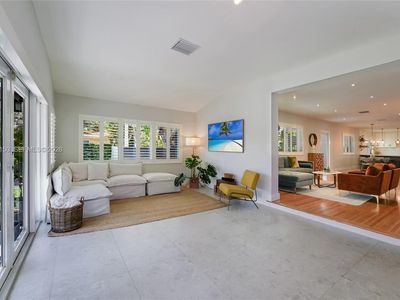 2225 SW 19th Ave